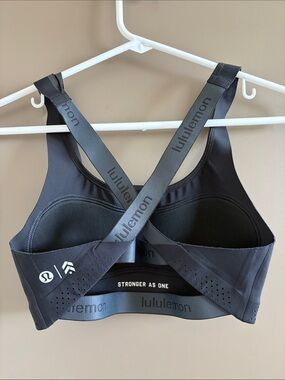 Lululemon x Barry’s Collab Adapt the Strap Sports Bra
